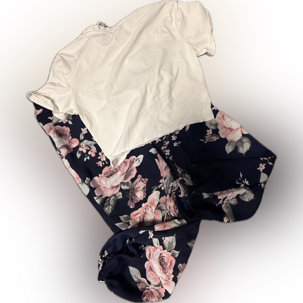 Girls' Twist Hem Top & Floral Pants Set - Picture 6 of 6